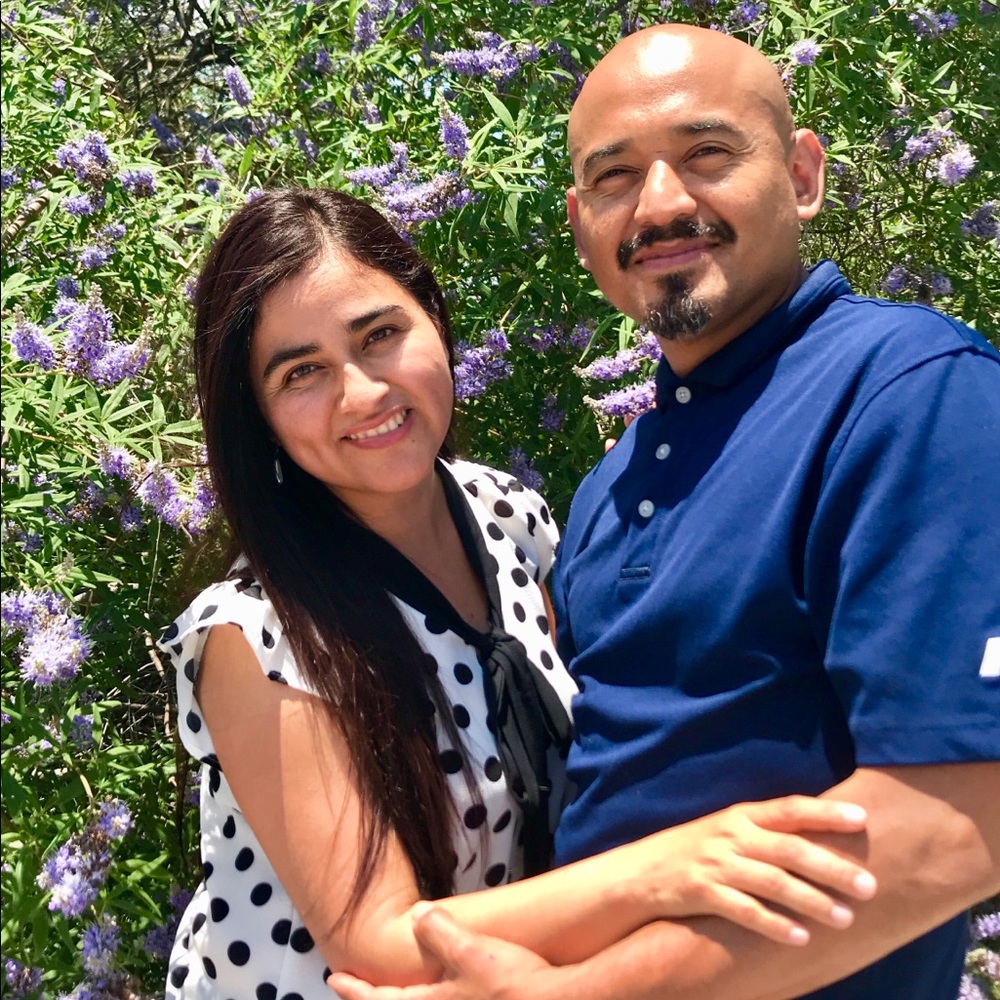 Meet your Posher, Victoria & Leo